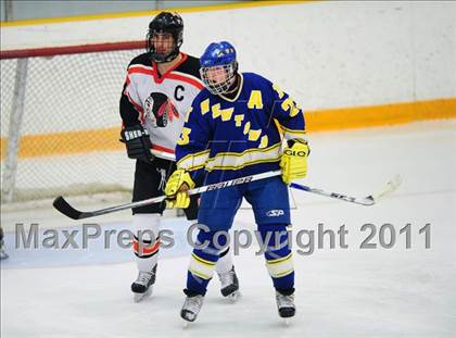Thumbnail 1 in Newtown vs. Watertown/Pomperaug (SWC Semifinal) photogallery.