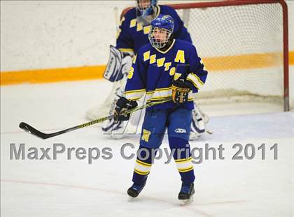 Thumbnail 3 in Newtown vs. Watertown/Pomperaug (SWC Semifinal) photogallery.