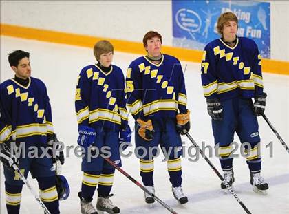 Thumbnail 2 in Newtown vs. Watertown/Pomperaug (SWC Semifinal) photogallery.