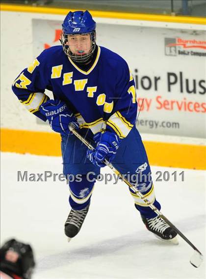Thumbnail 2 in Newtown vs. Watertown/Pomperaug (SWC Semifinal) photogallery.