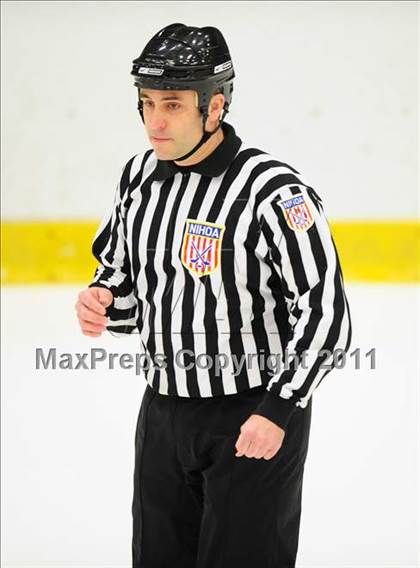 Thumbnail 1 in Newtown vs. Watertown/Pomperaug (SWC Semifinal) photogallery.