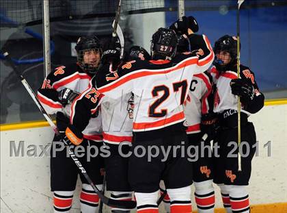 Thumbnail 2 in Newtown vs. Watertown/Pomperaug (SWC Semifinal) photogallery.