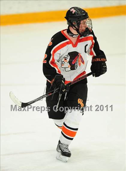 Thumbnail 2 in Newtown vs. Watertown/Pomperaug (SWC Semifinal) photogallery.