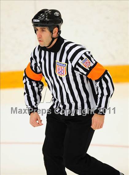 Thumbnail 2 in Newtown vs. Watertown/Pomperaug (SWC Semifinal) photogallery.
