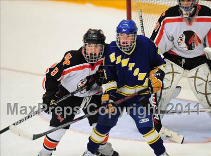 Thumbnail 3 in Newtown vs. Watertown/Pomperaug (SWC Semifinal) photogallery.