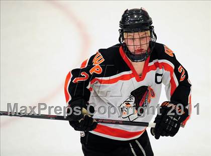 Thumbnail 1 in Newtown vs. Watertown/Pomperaug (SWC Semifinal) photogallery.