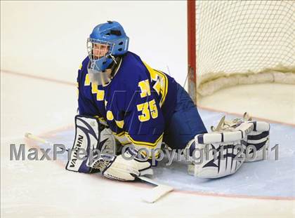 Thumbnail 2 in Newtown vs. Watertown/Pomperaug (SWC Semifinal) photogallery.
