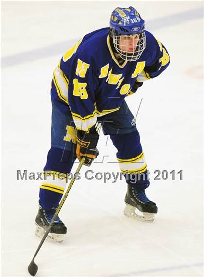 Thumbnail 2 in Newtown vs. Watertown/Pomperaug (SWC Semifinal) photogallery.