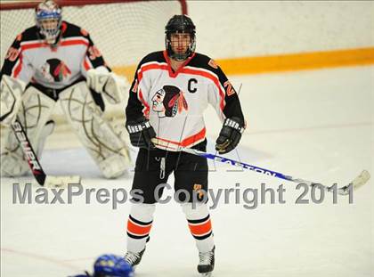 Thumbnail 2 in Newtown vs. Watertown/Pomperaug (SWC Semifinal) photogallery.