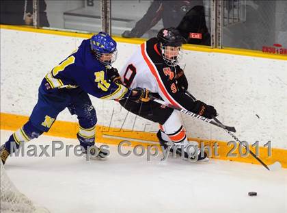 Thumbnail 3 in Newtown vs. Watertown/Pomperaug (SWC Semifinal) photogallery.