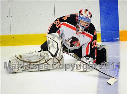 Thumbnail 2 in Newtown vs. Watertown/Pomperaug (SWC Semifinal) photogallery.