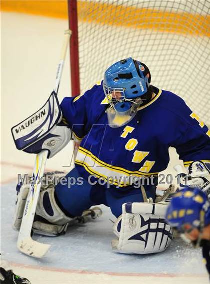 Thumbnail 3 in Newtown vs. Watertown/Pomperaug (SWC Semifinal) photogallery.
