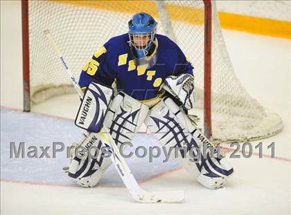 Thumbnail 2 in Newtown vs. Watertown/Pomperaug (SWC Semifinal) photogallery.