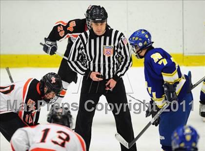 Thumbnail 1 in Newtown vs. Watertown/Pomperaug (SWC Semifinal) photogallery.