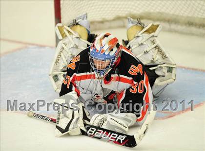 Thumbnail 2 in Newtown vs. Watertown/Pomperaug (SWC Semifinal) photogallery.