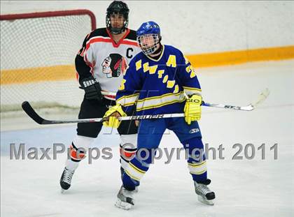 Thumbnail 2 in Newtown vs. Watertown/Pomperaug (SWC Semifinal) photogallery.