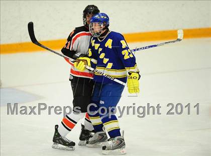 Thumbnail 1 in Newtown vs. Watertown/Pomperaug (SWC Semifinal) photogallery.