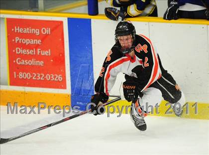 Thumbnail 3 in Newtown vs. Watertown/Pomperaug (SWC Semifinal) photogallery.
