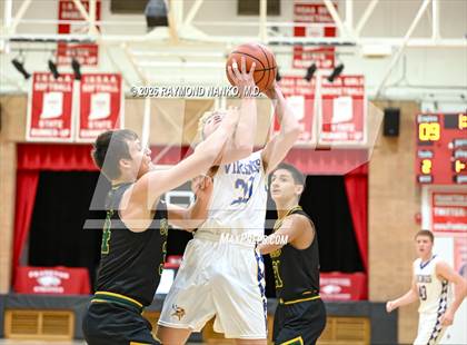 Thumbnail 2 in North White vs. Eastern photogallery.