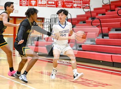 Thumbnail 1 in North White vs. Eastern photogallery.