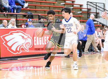 Thumbnail 1 in North White vs. Eastern photogallery.