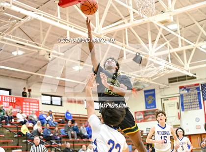 Thumbnail 3 in North White vs. Eastern photogallery.