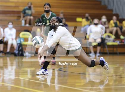 Thumbnail 2 in Pine Forest vs. Richmond photogallery.