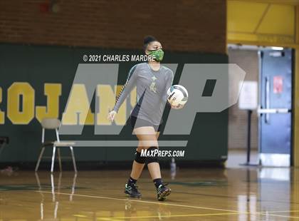 Thumbnail 2 in Pine Forest vs. Richmond photogallery.