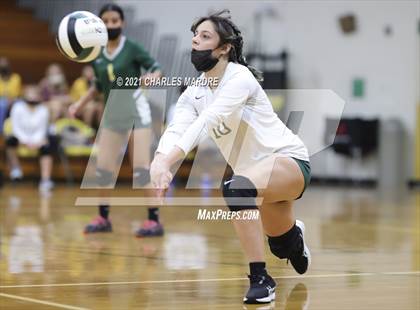 Thumbnail 3 in Pine Forest vs. Richmond photogallery.