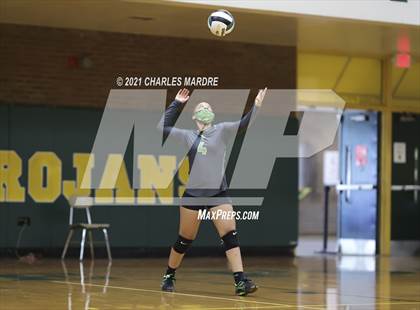 Thumbnail 2 in Pine Forest vs. Richmond photogallery.
