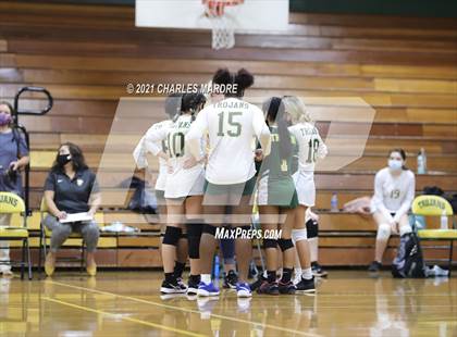 Thumbnail 3 in Pine Forest vs. Richmond photogallery.