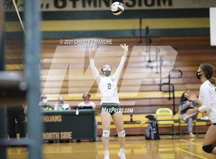 Thumbnail 2 in Pine Forest vs. Richmond photogallery.