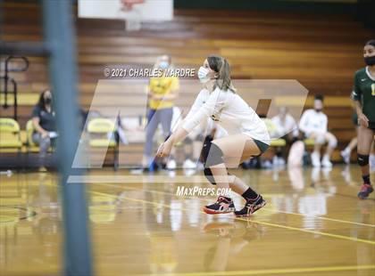 Thumbnail 3 in Pine Forest vs. Richmond photogallery.
