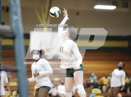 Thumbnail 2 in Pine Forest vs. Richmond photogallery.