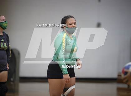Thumbnail 2 in Pine Forest vs. Richmond photogallery.