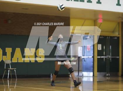 Thumbnail 1 in Pine Forest vs. Richmond photogallery.