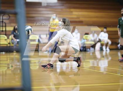 Thumbnail 2 in Pine Forest vs. Richmond photogallery.