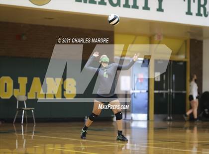 Thumbnail 1 in Pine Forest vs. Richmond photogallery.