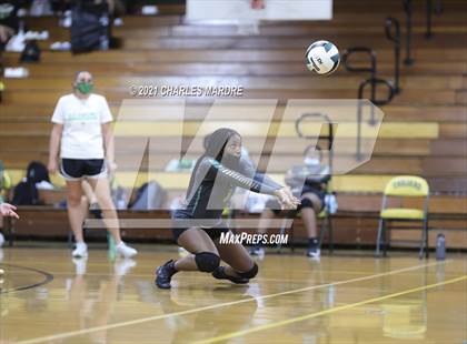 Thumbnail 1 in Pine Forest vs. Richmond photogallery.