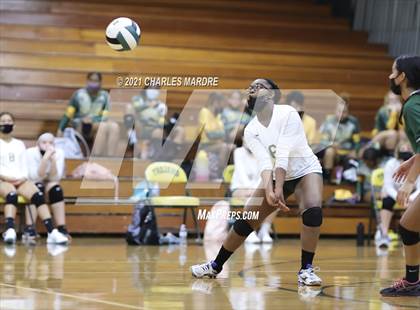 Thumbnail 1 in Pine Forest vs. Richmond photogallery.