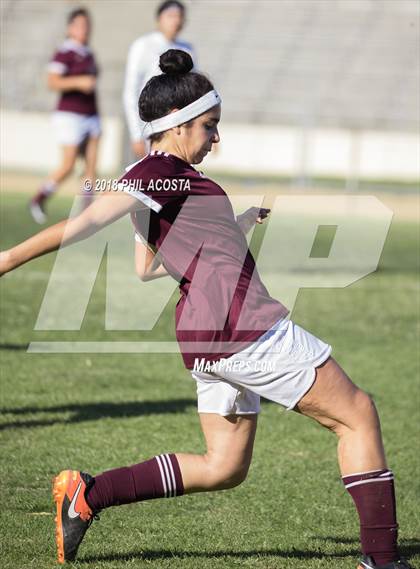 Thumbnail 3 in Wilson vs. Valor Academy (CIF LACS D5 Playoff) photogallery.