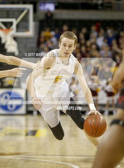 Thumbnail 1 in Holy Cross vs Cooper (Ninth Region) photogallery.
