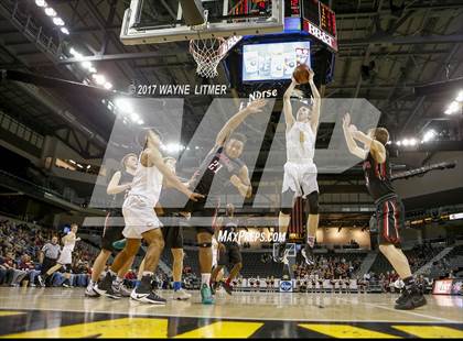 Thumbnail 3 in Holy Cross vs Cooper (Ninth Region) photogallery.