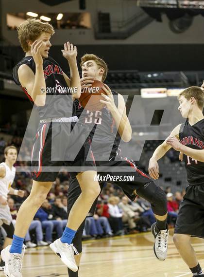Thumbnail 2 in Holy Cross vs Cooper (Ninth Region) photogallery.