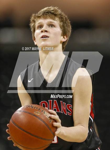 Thumbnail 2 in Holy Cross vs Cooper (Ninth Region) photogallery.