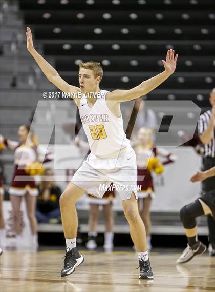Thumbnail 2 in Holy Cross vs Cooper (Ninth Region) photogallery.