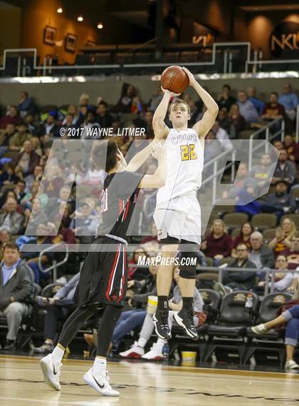Thumbnail 1 in Holy Cross vs Cooper (Ninth Region) photogallery.