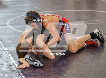 Thumbnail 2 in Buzz Fest Duals photogallery.