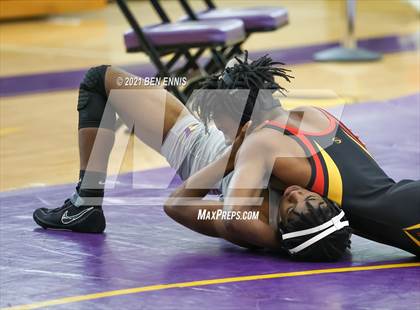 Thumbnail 1 in Buzz Fest Duals photogallery.
