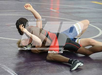 Thumbnail 3 in Buzz Fest Duals photogallery.